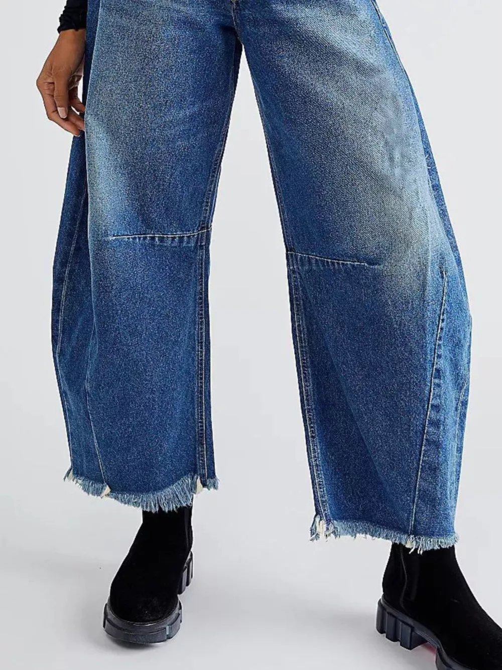 Wide Leg Raw Hem Jeans, image 3