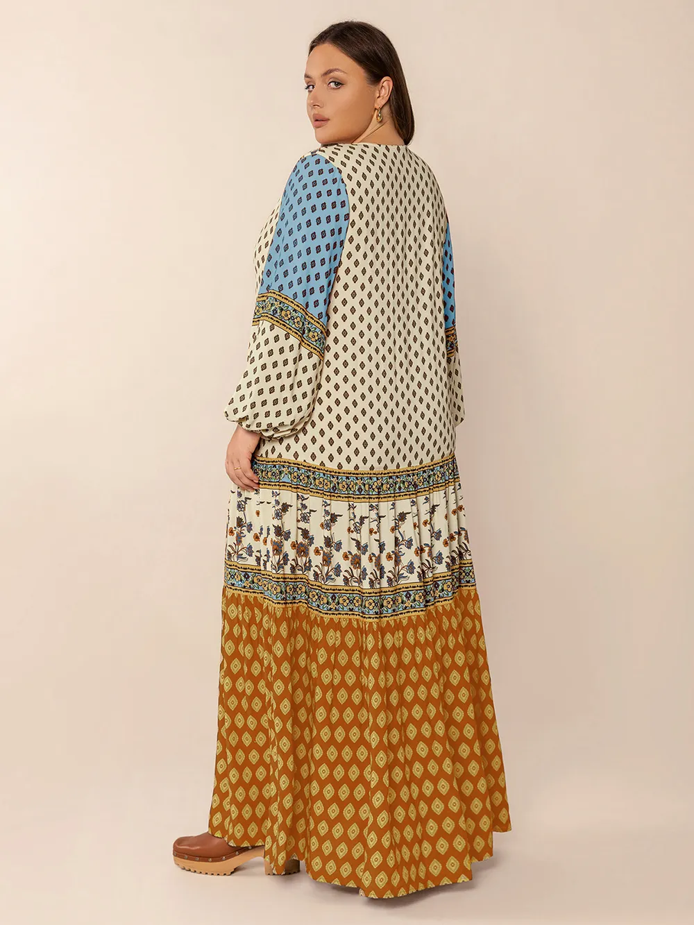 Plus Size Printed V-Neck Balloon Sleeve Maxi Dress, image 8
