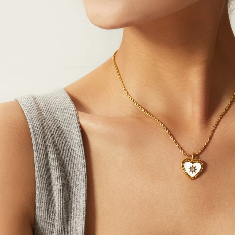 18K Gold-Plated Zircon Heart Necklace, image 2