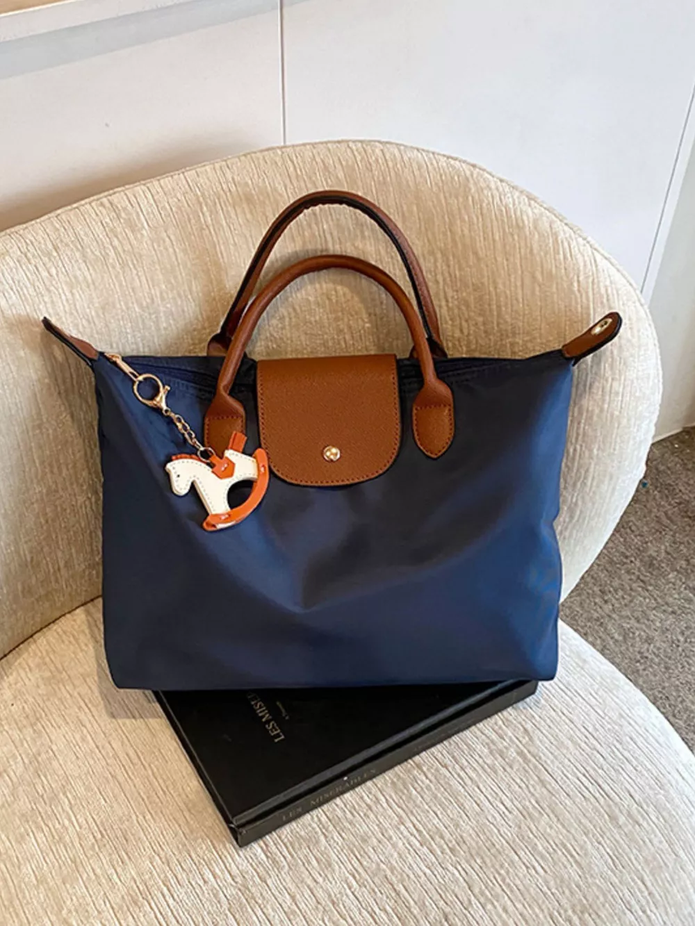 Foldable Lightweight Nylon Handbag, image 5