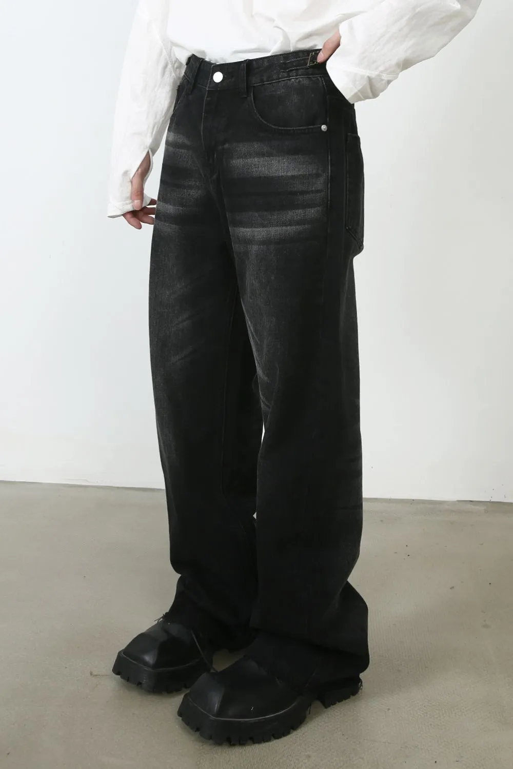 Men's Frayed Hem Jeans, image 2