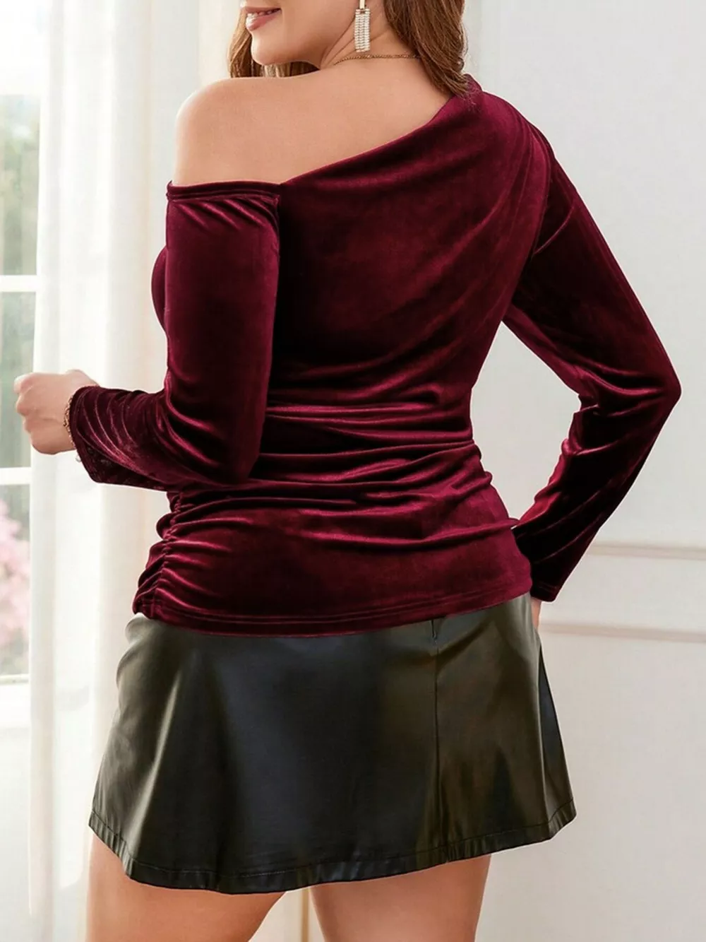 Plus Size Velvet One-Shoulder Long Sleeve Blouse, image 4