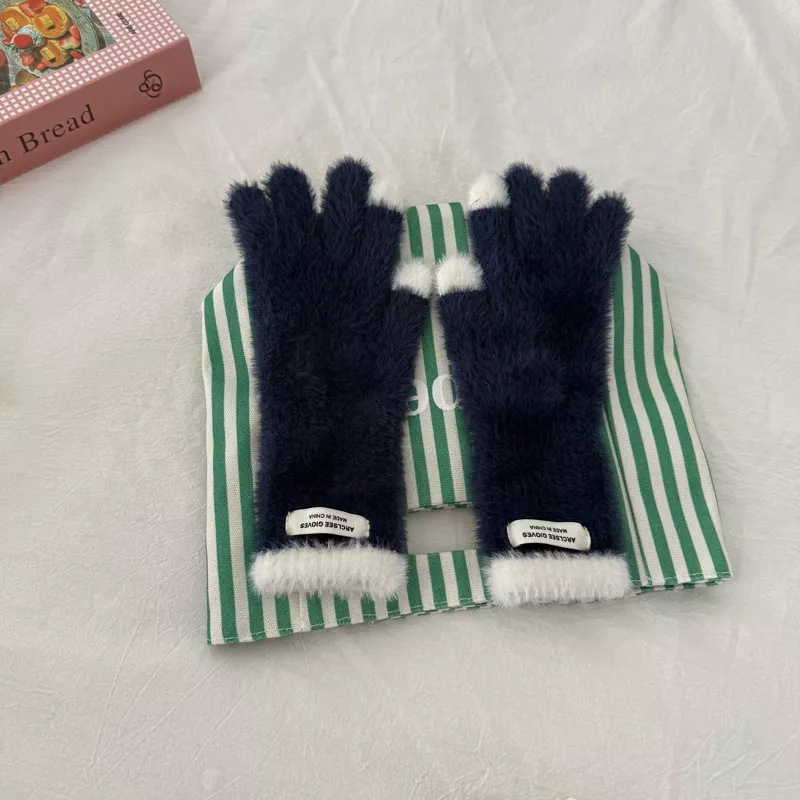 Warm Plush Contrast Knitted Gloves, image 8