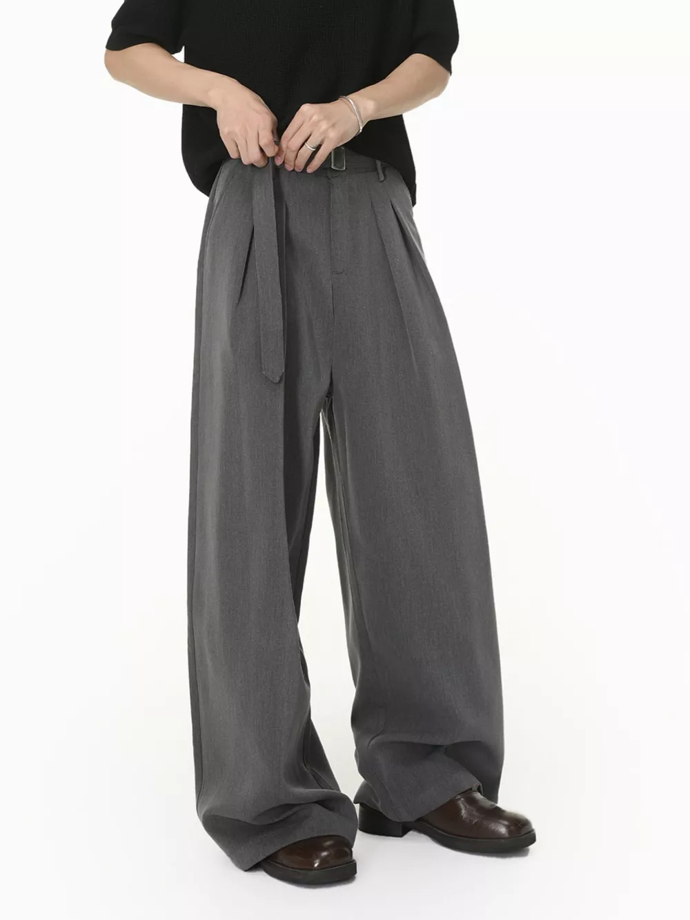 Men's Wide Leg Pleated Pants