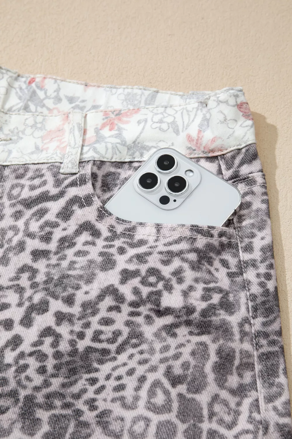Floral and Leopard Print Wide-Leg Jeans, image 8