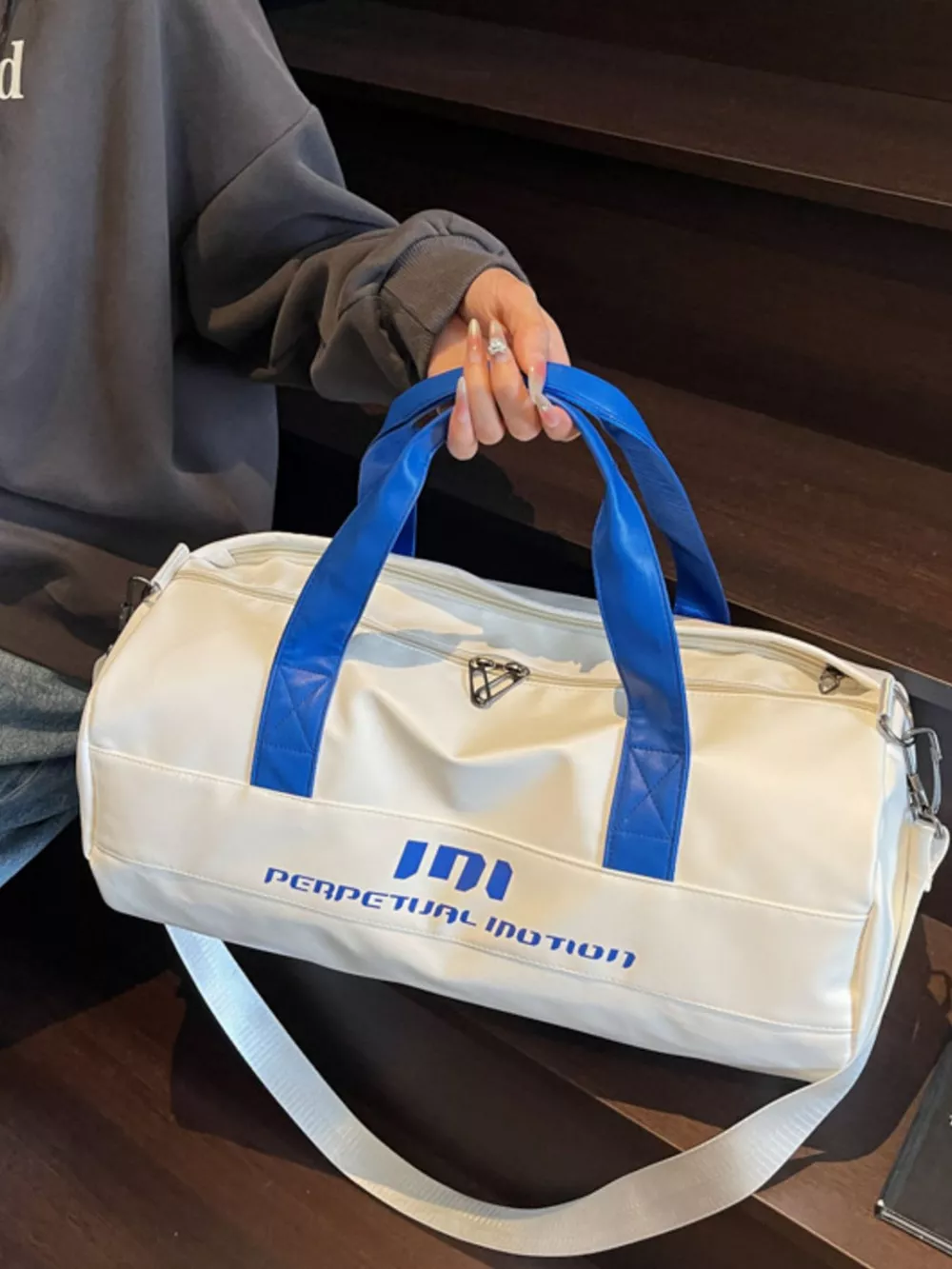 Sporty Duffel Bag with Shoulder Strap, image 6