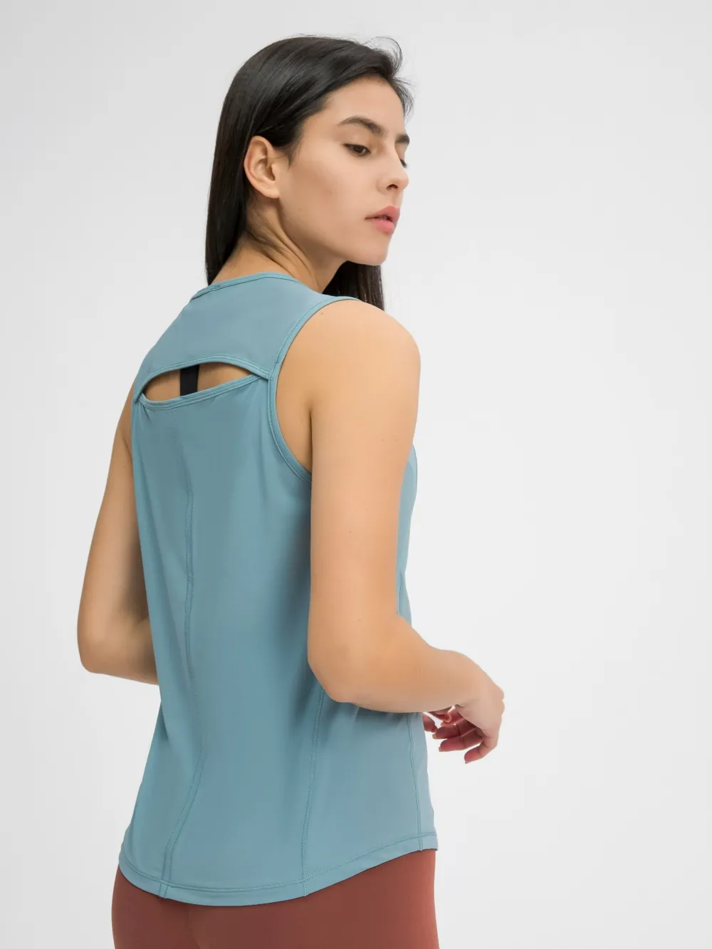 Cutout Back Round Neck Active Tank, image 23