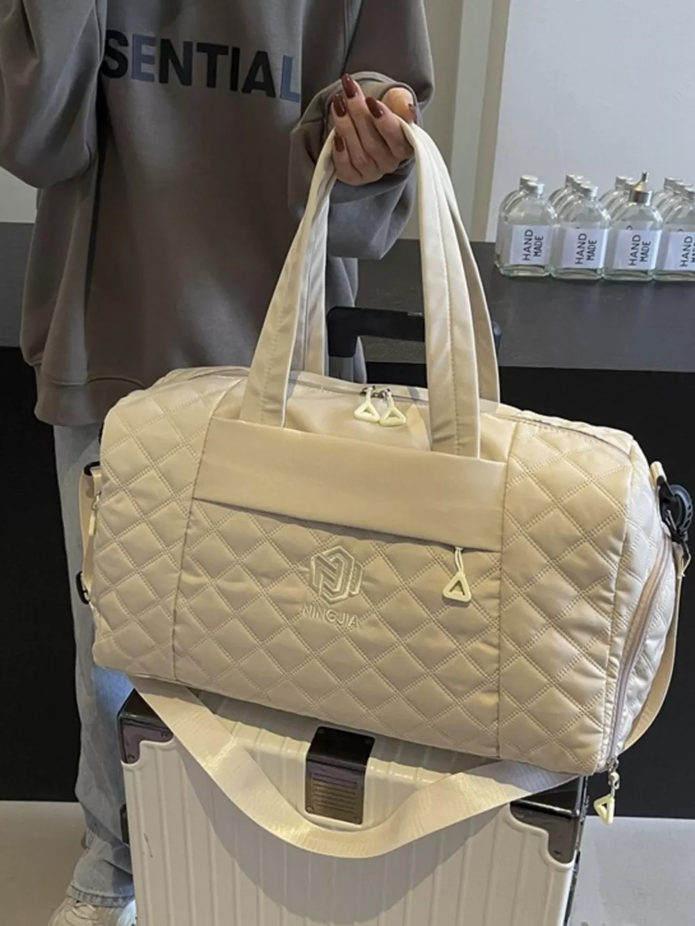 Quilted Duffel Bag with Adjustable Strap, image 3