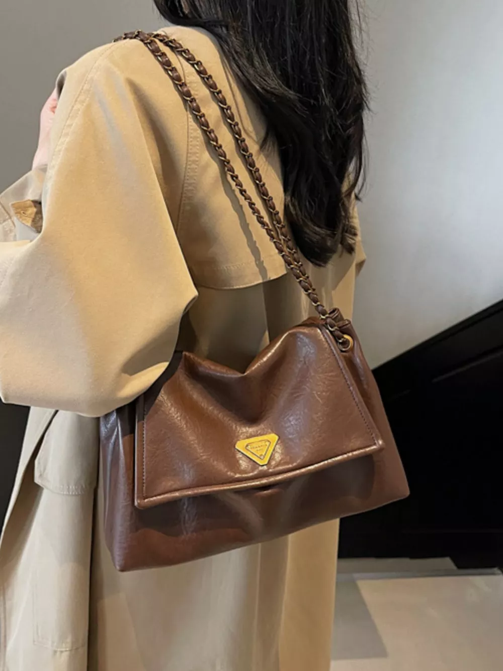 Flap Chain Shoulder Bag, image 2