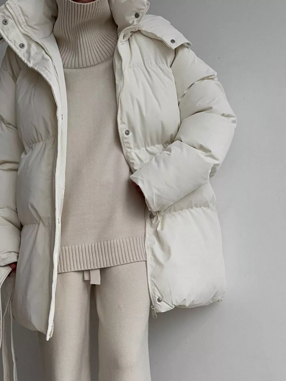 Mid-Length Thickened Hooded Winter Coat with Belted, image 11