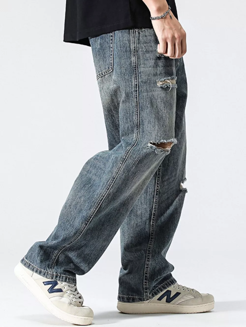 Men's Distressed Loose Fit Jeans, image 3