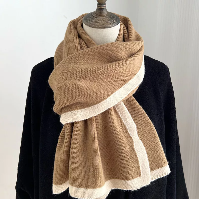 Contrast Trim Winter Scarf, image 4