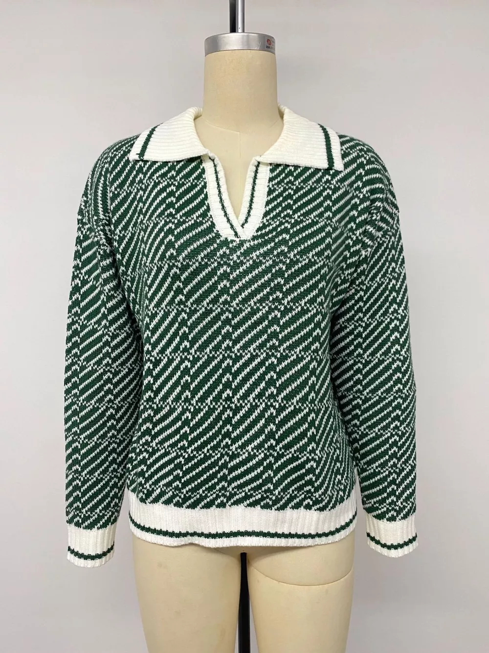 Geometric Patterned Collared Sweater, image 7