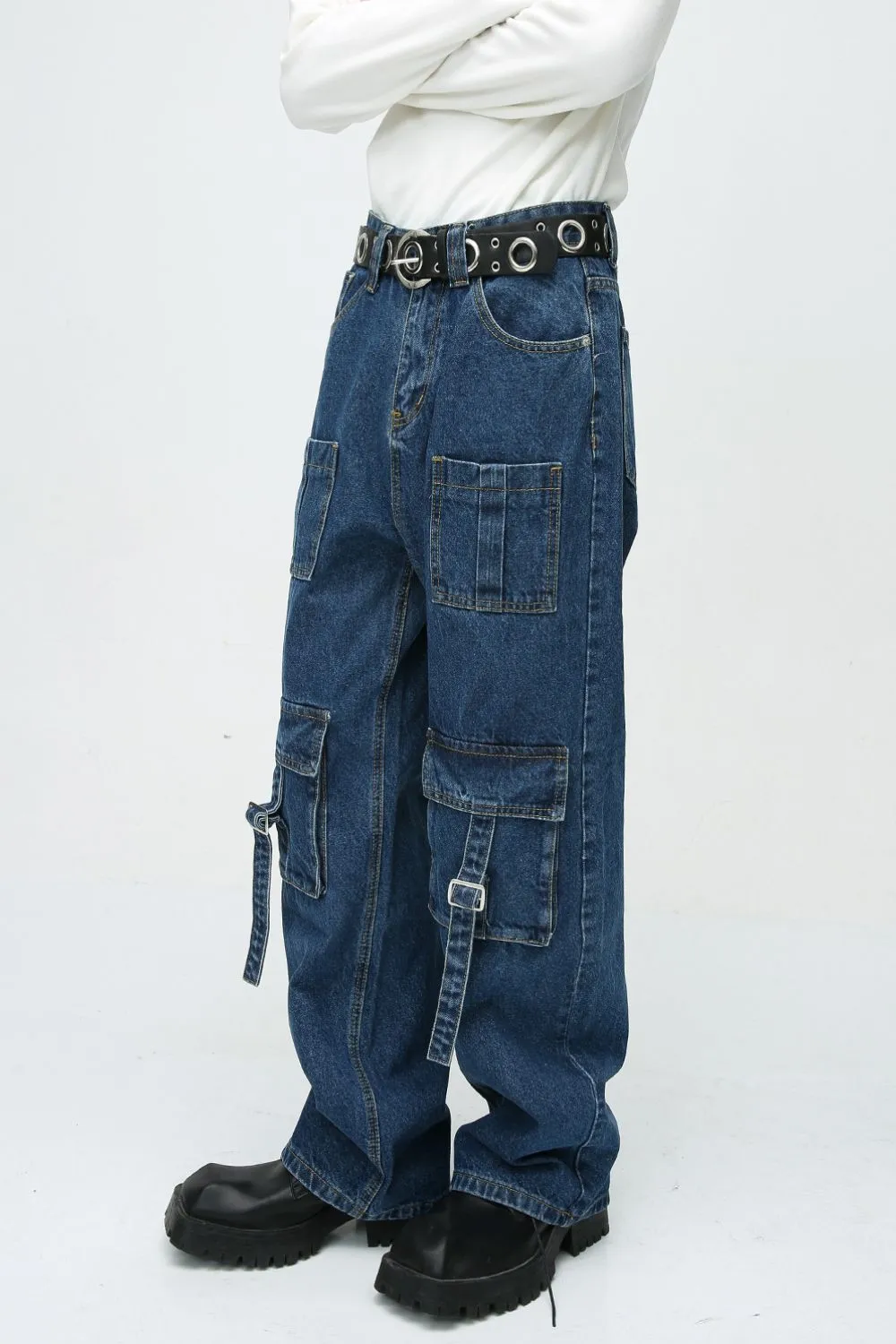 Mid Rise Men's Jeans with Cargo Pockets, image 3