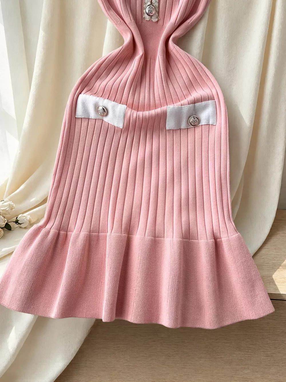Ruffled Hem V-Neck Ribbed Knit Dress, image 3