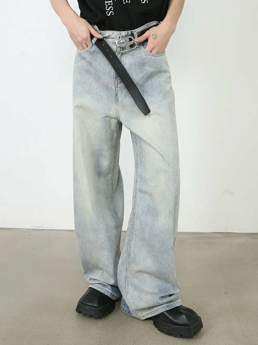 Men's Wide Leg Jeans with Pockets