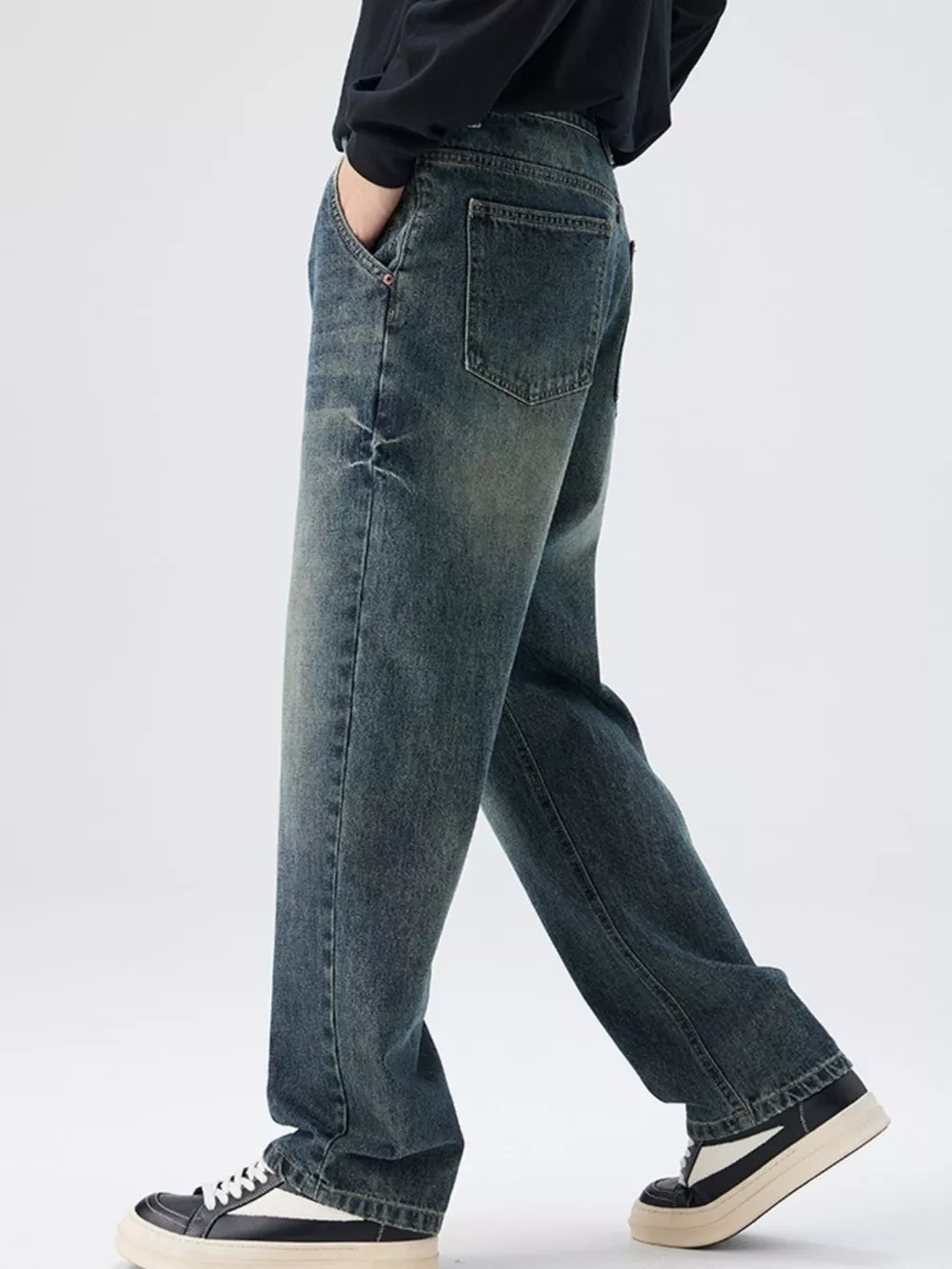 Men's Washed Relaxed Fit Jeans, image 4