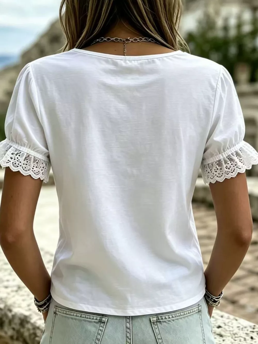 Plus Size Daisy Lace Detail Puff Sleeve T-Shirt, image 4