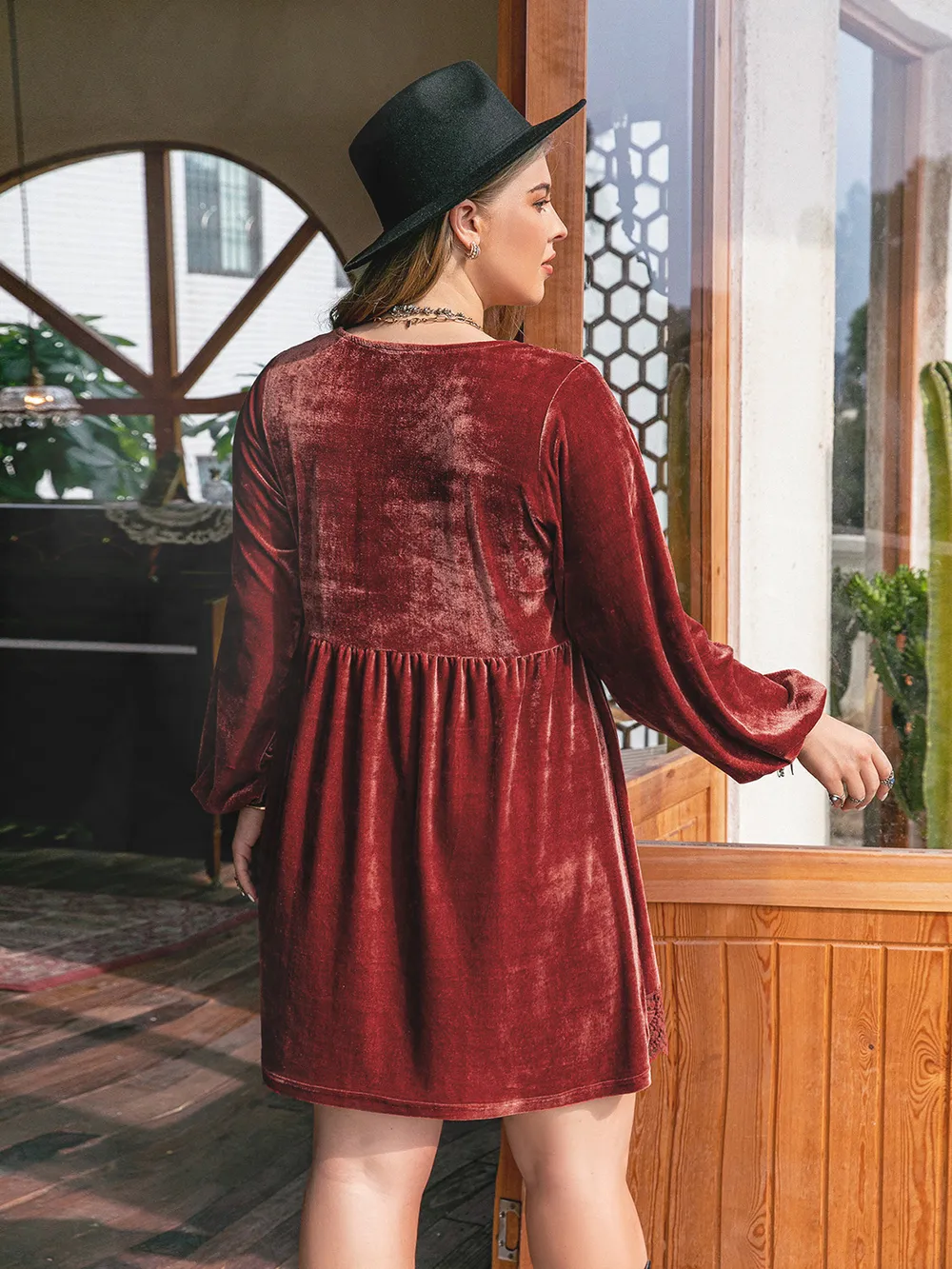 Plus Size Lace Detail V-Neck Long Sleeve Mini Dress, image 5