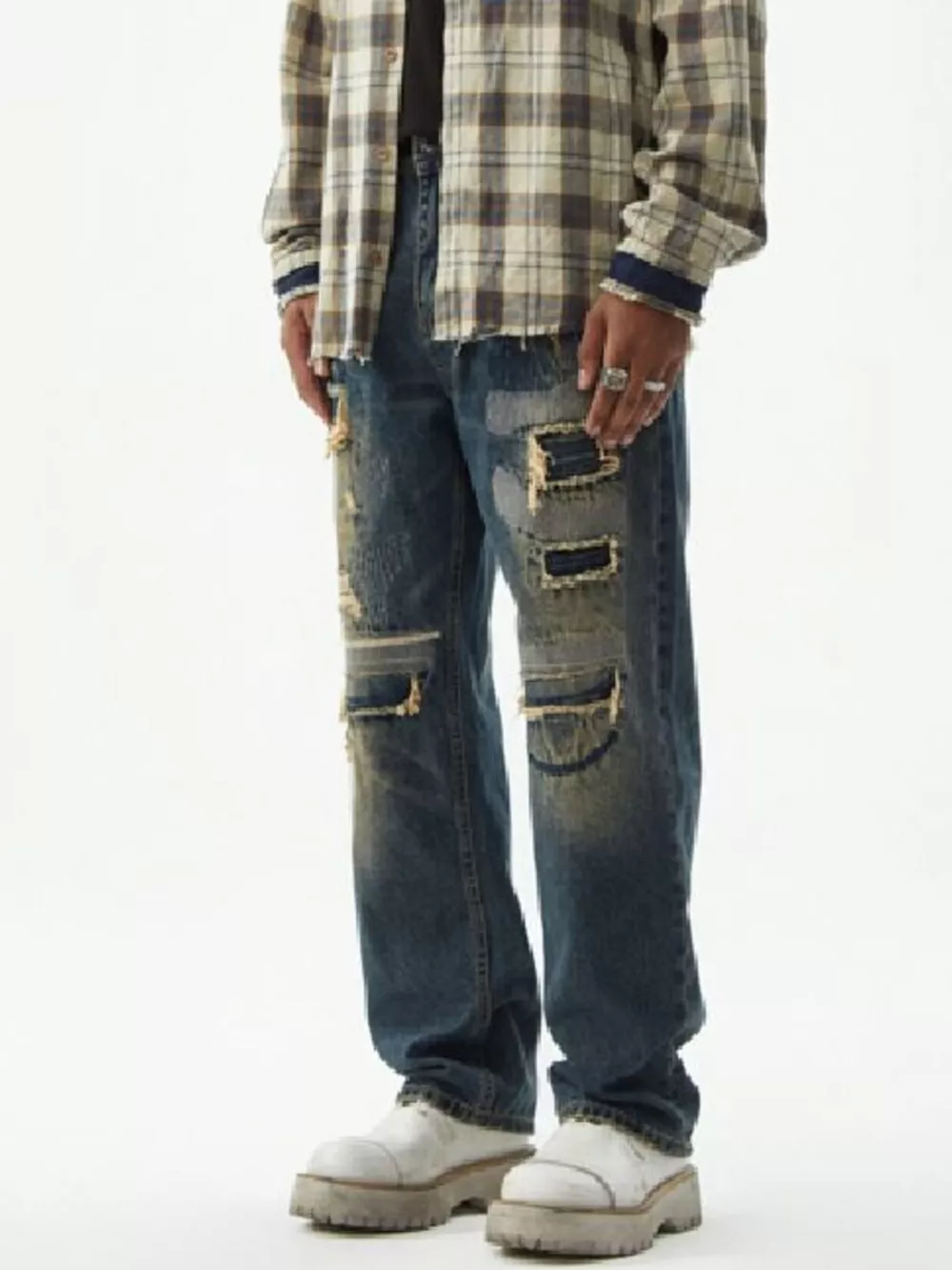 Men's Distressed Wash Relaxed Fit Wide Leg Jeans, image 3