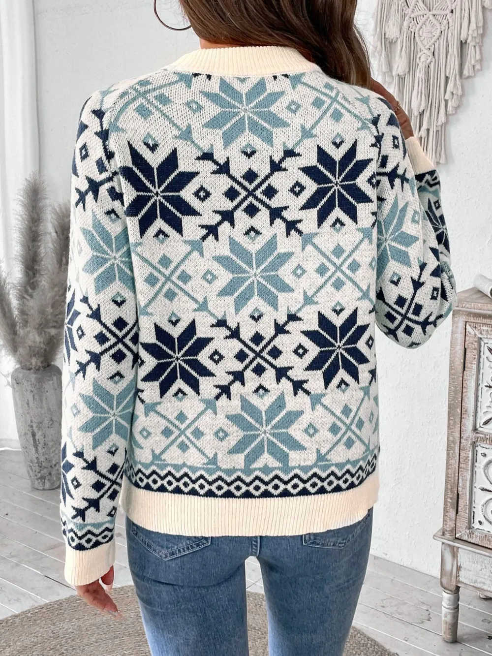 Graphic Round Neck Long Sleeve Sweater, image 4