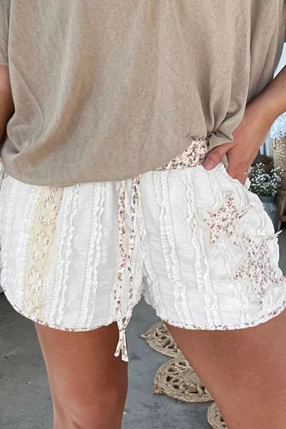 Star Patch Lace Trim Shorts, image 3