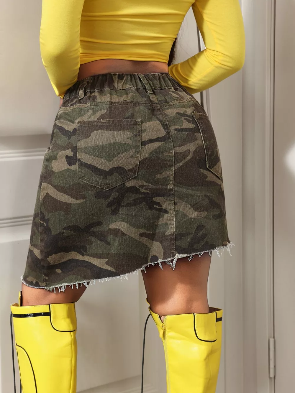 Camouflage Print Asymmetric Raw Hem Denim Skirt, image 4
