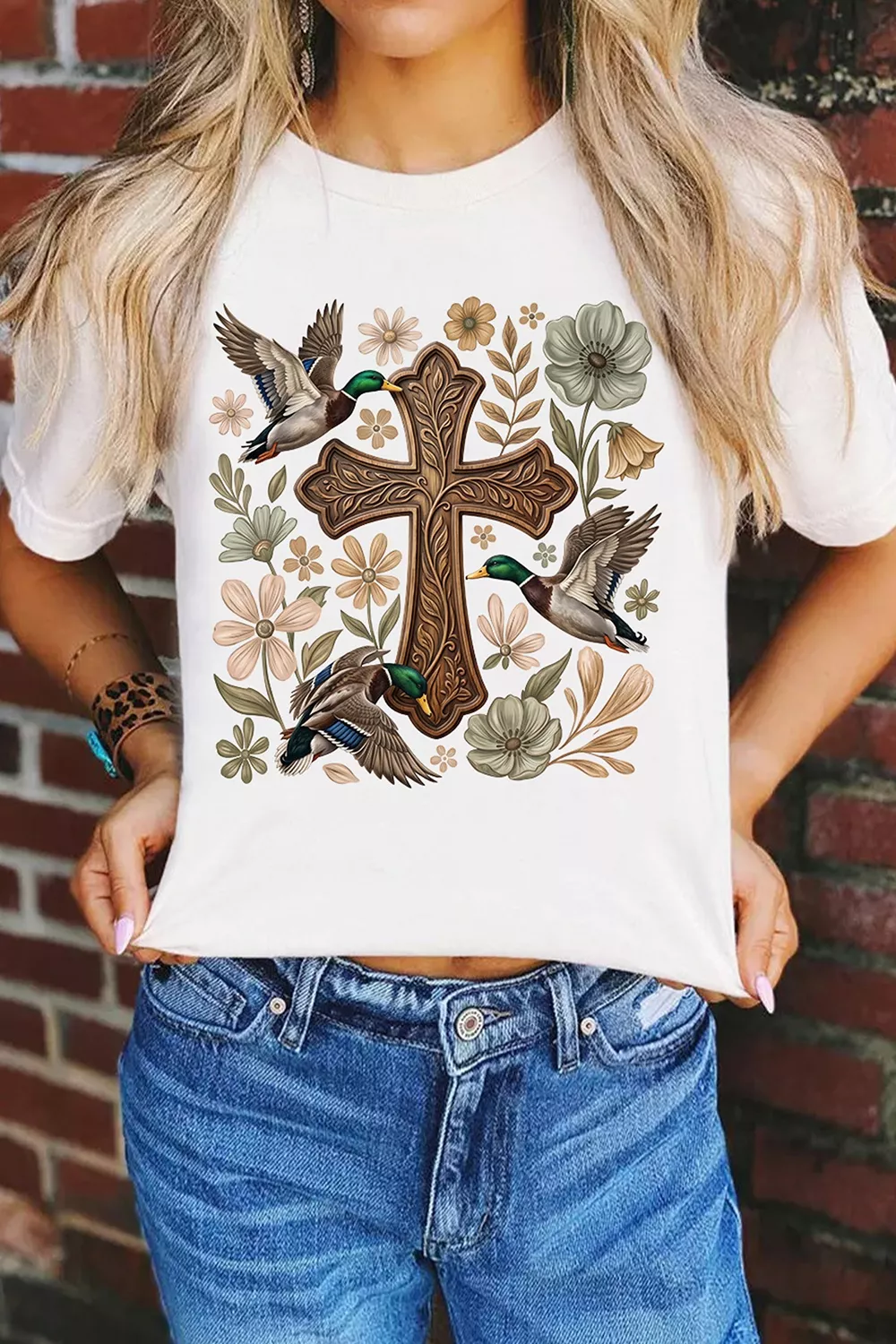 Full Size Mallard Cross Floral Graphic Casual T Shirt Plus Size, image 4