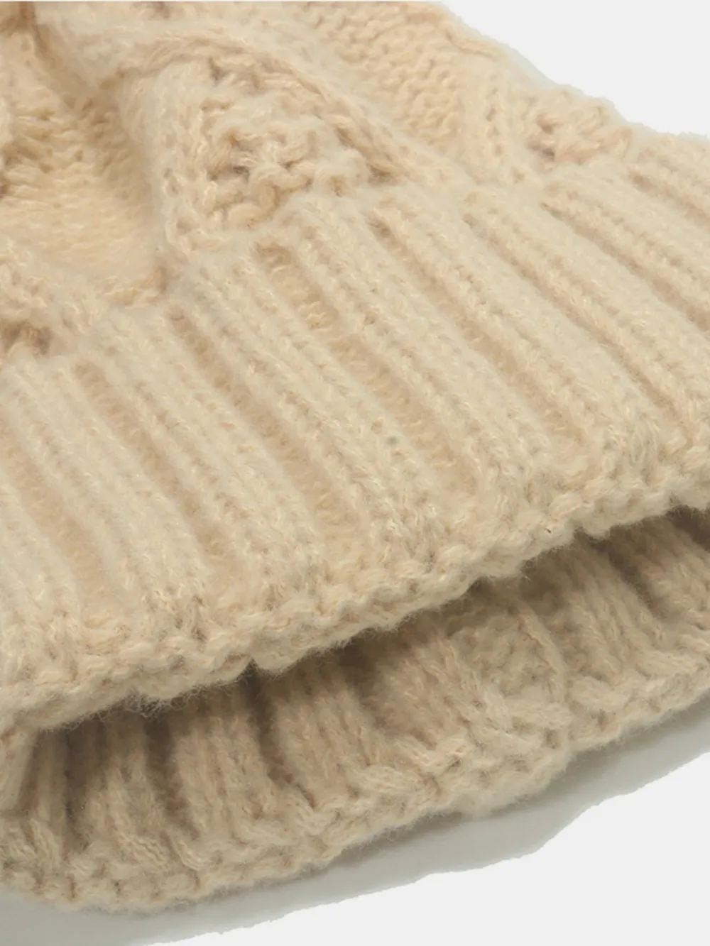 Roll Rim Cable-Knit Hat, image 3