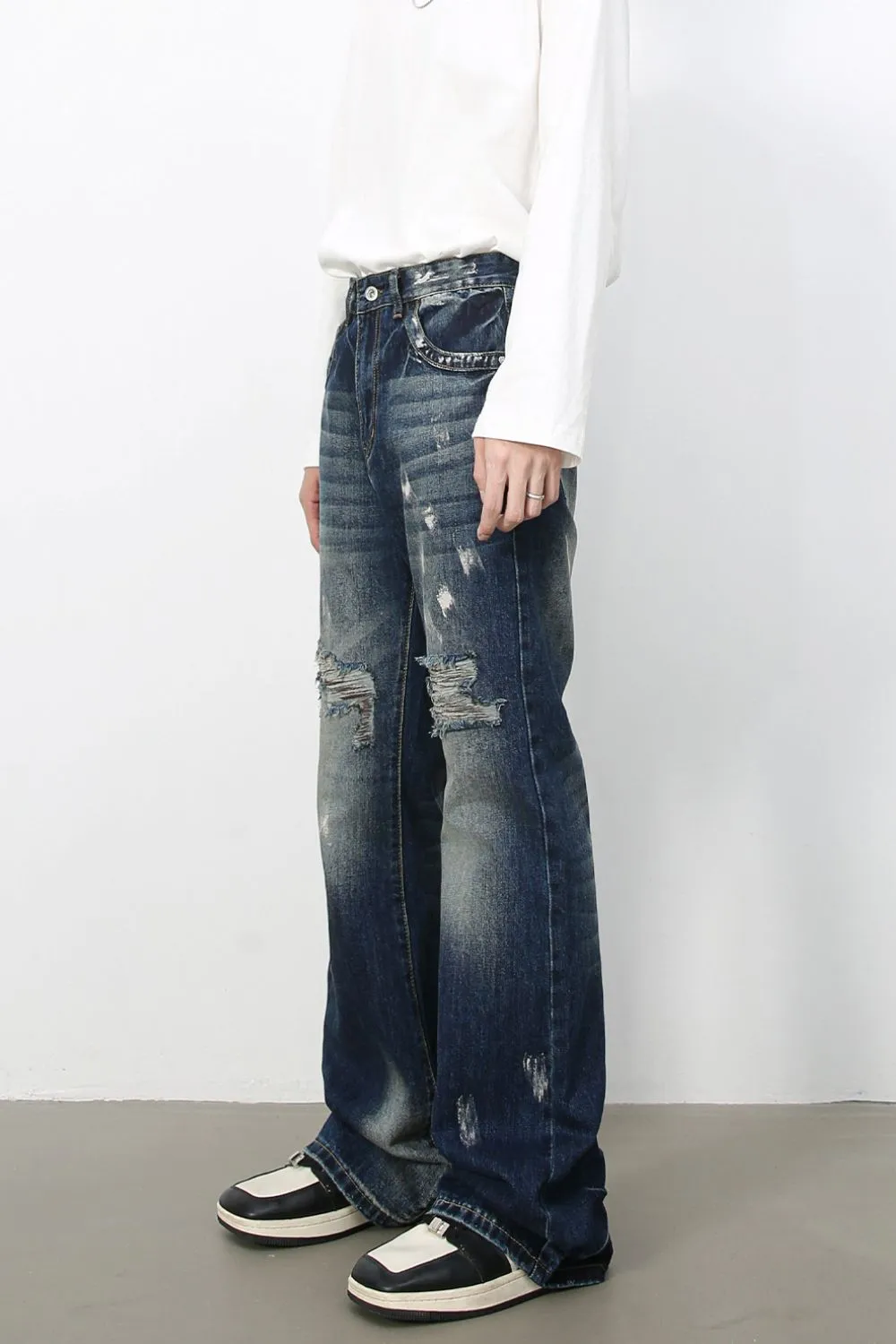 Men's Distressed Jeans, image 3