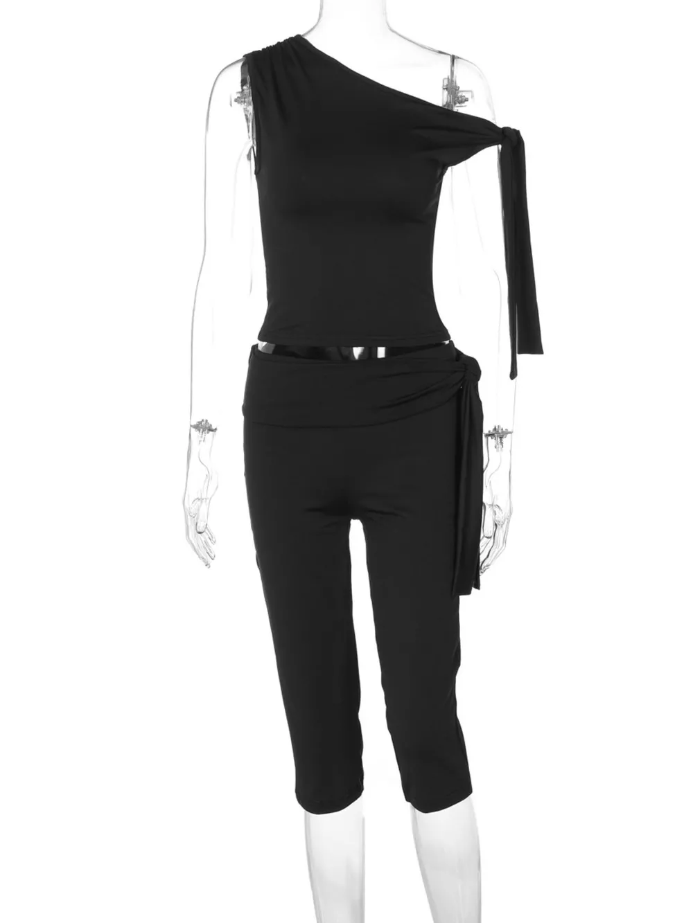 Asymmetrical One-Shoulder Top and Capris Set, image 5