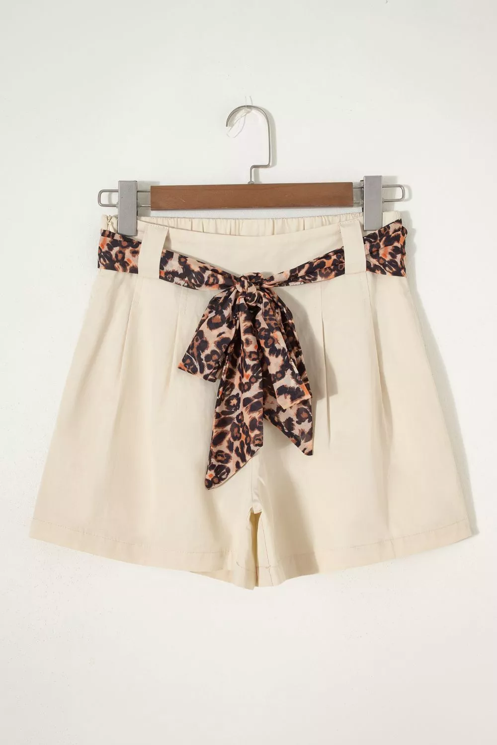 High-Waisted Pleated Shorts, image 6