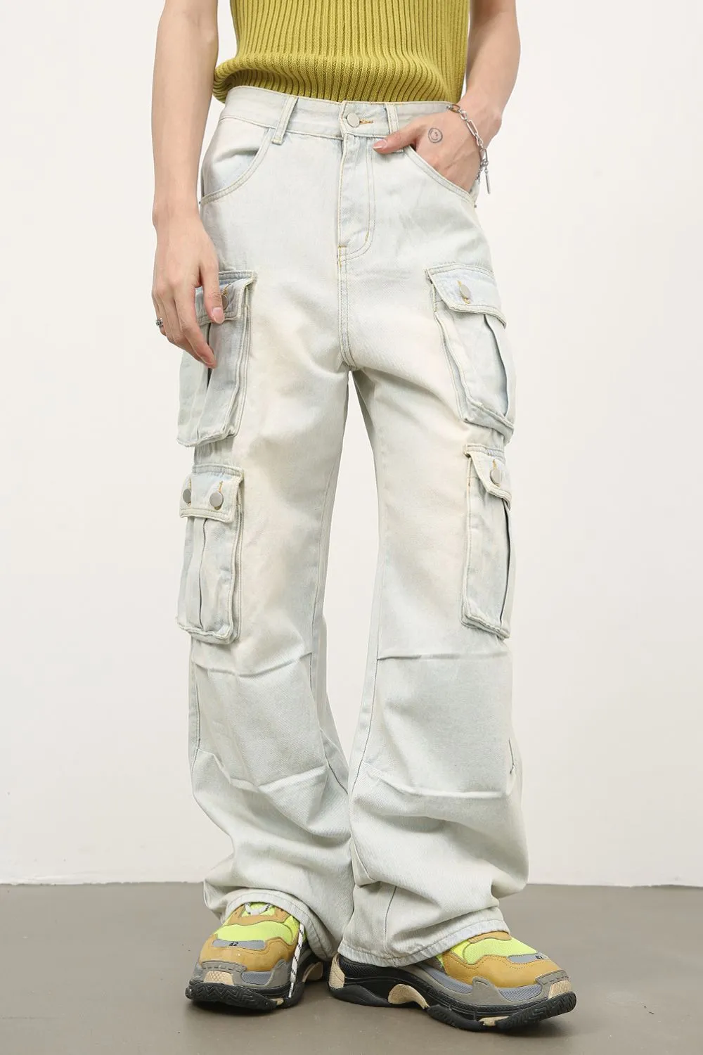 Men's Mid Rise Jeans with Cargo Pockets, image 2