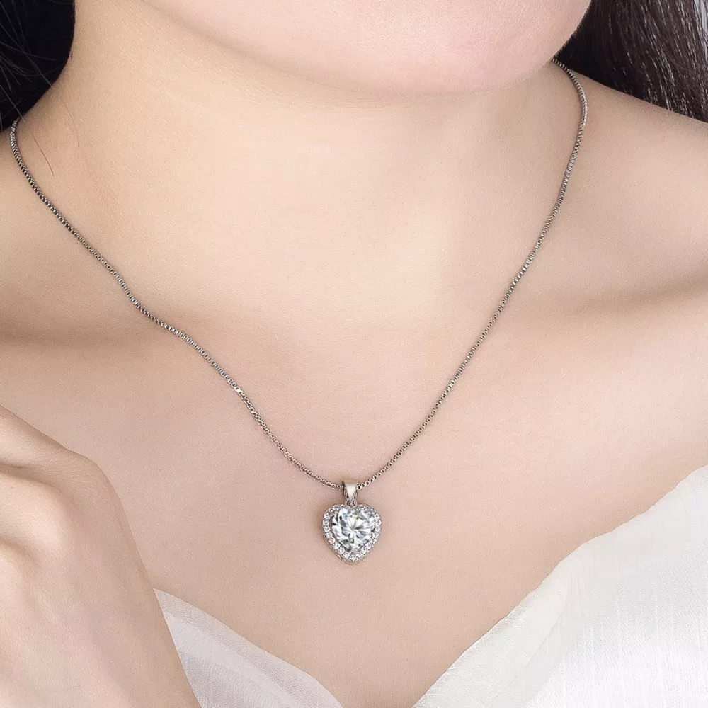 2 Carat Moissanite 925 Sterling Silver Heart Pendant Necklace