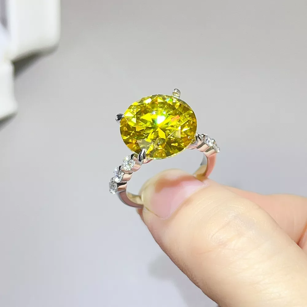 10 Carat 925 Sterling Silver Moissanite Ring, image 3