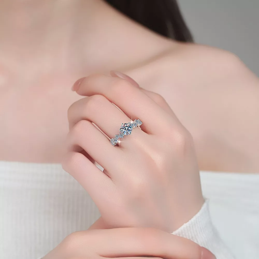 1 Carat Moissanite 925 Sterling Silver Ring