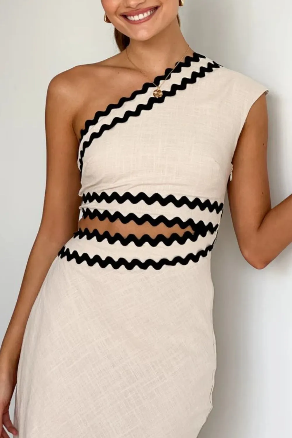 Cutout Contrast Trim Single Shoulder Dress, image 4