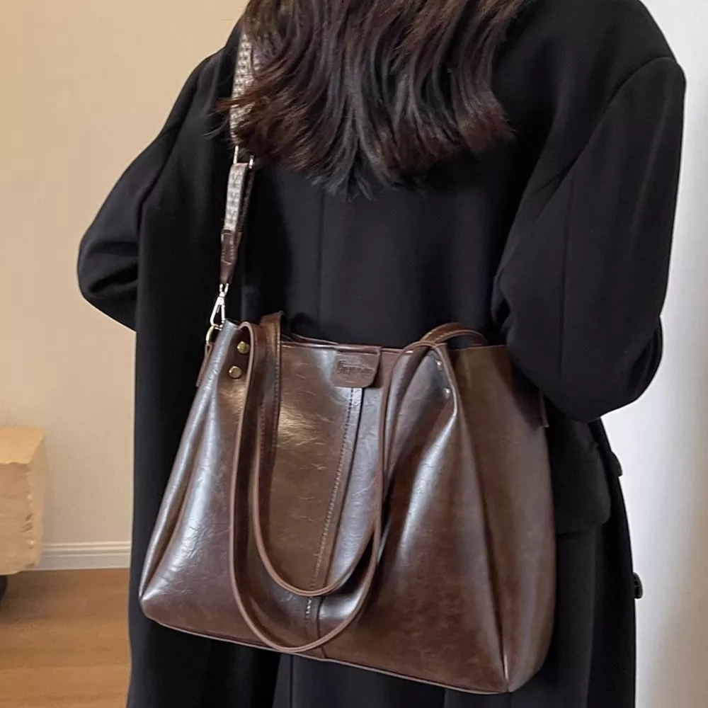 Vintage Style Leather Shoulder Bag, image 3