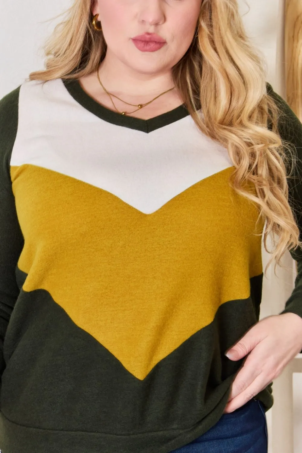Full Size Colorblock V-Neck Blouse, image 9