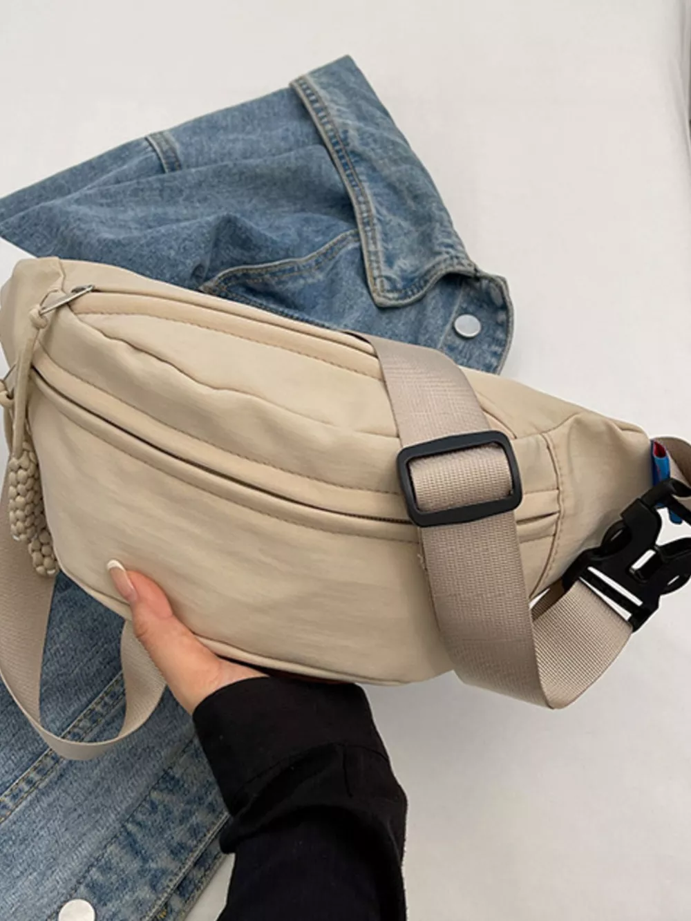 Lightweight Crossbody Bag with Tassel Detail, image 3