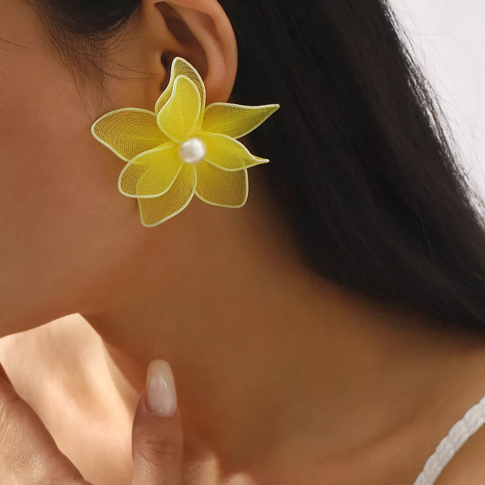 Flower Pearl Stud Earrings, image 3