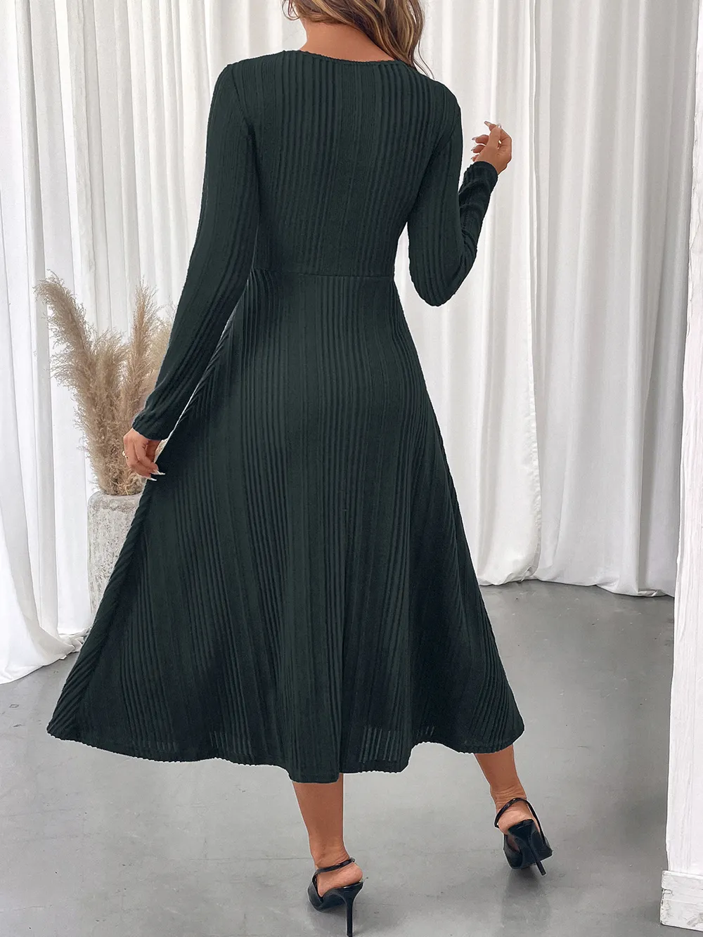 Ribbed Knit Cutout Long Sleeve Midi Dress, image 7