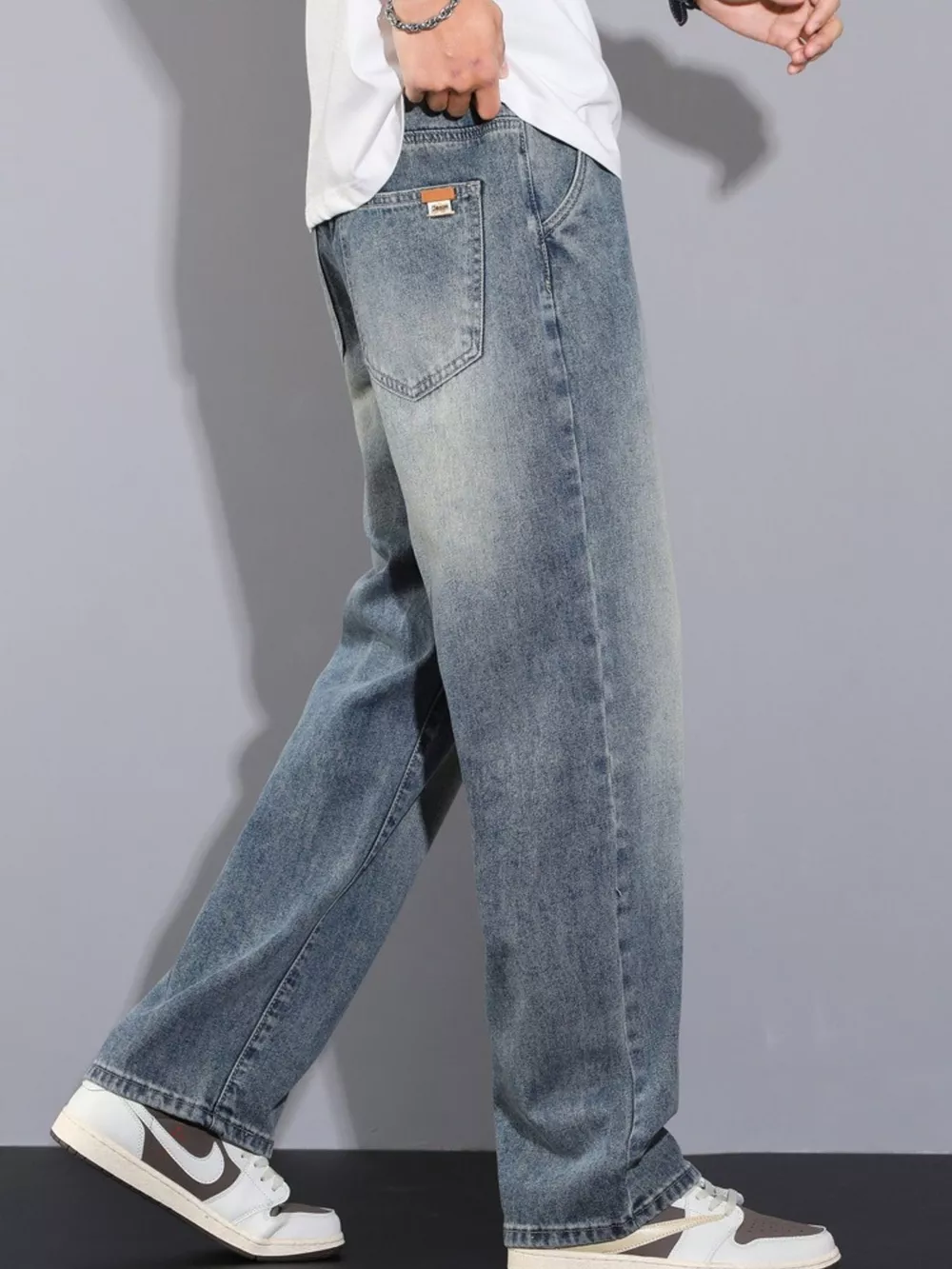 Men's Plus Size Pocketed Wide Leg Jeans, image 3