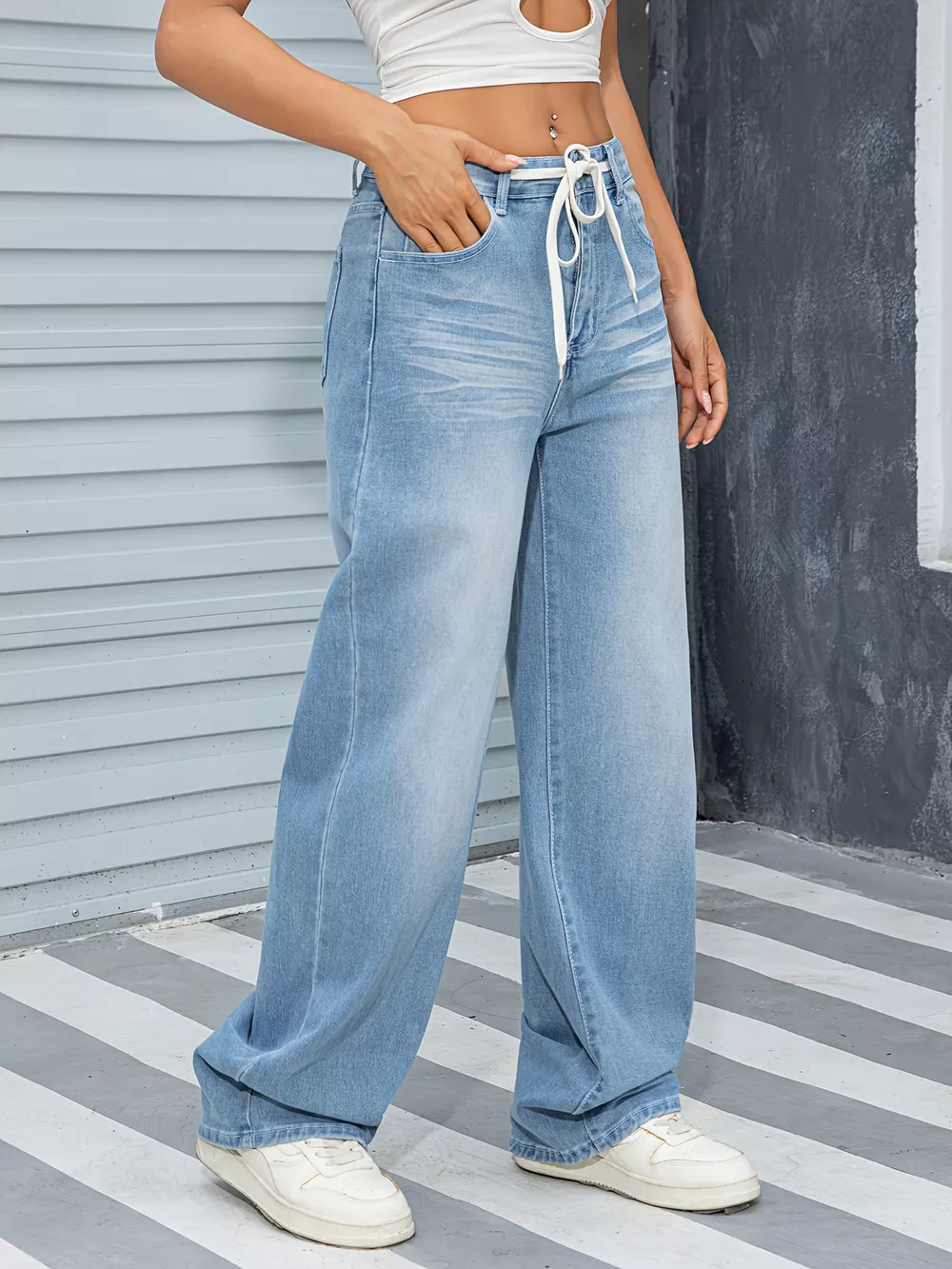 Wide Leg Washed Jeans, image 3