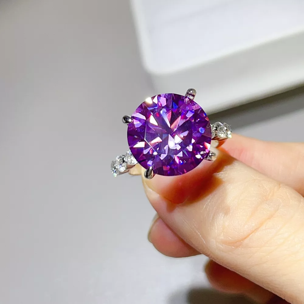10 Carat 925 Sterling Silver Moissanite Ring, image 3
