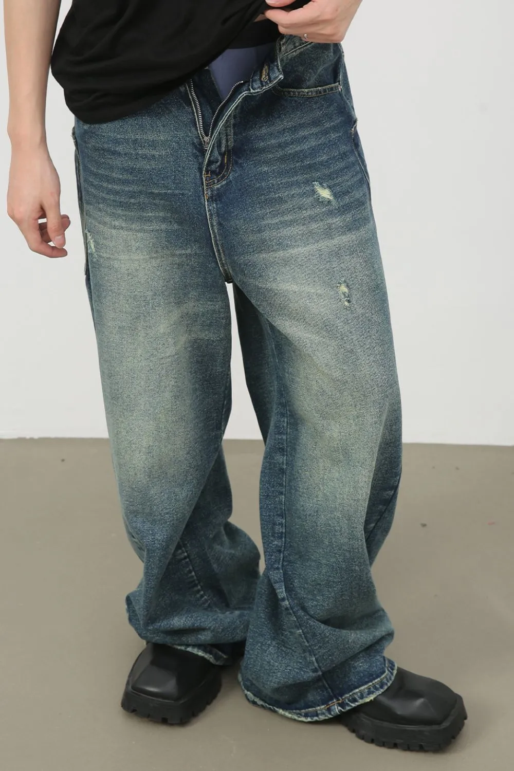 Men's Distressed Detail Wide Leg Jeans, image 4