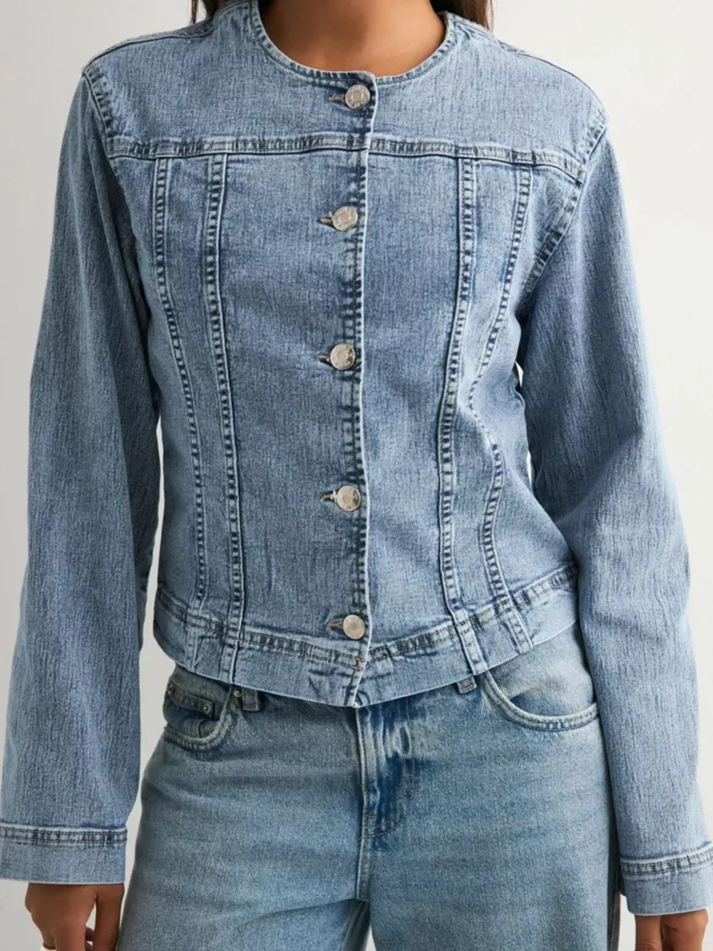 Classic Button-Down Denim Jacket, image 4