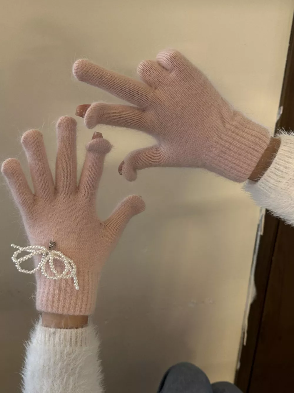 Pearl Embellished Knit Gloves, image 8