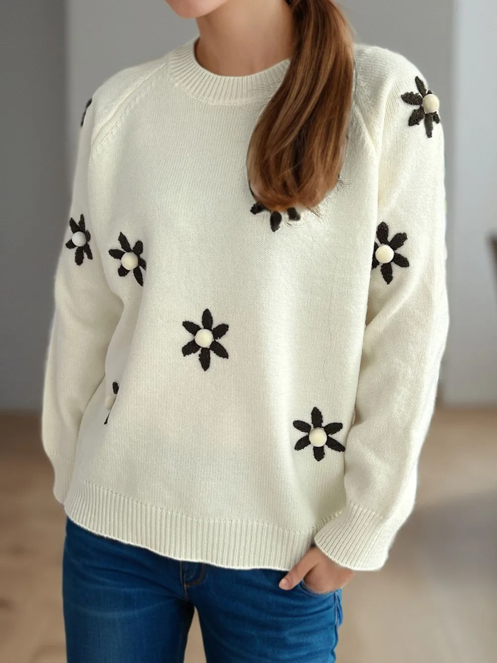 Flower Round Neck Raglan Sleeve Sweater, image 4