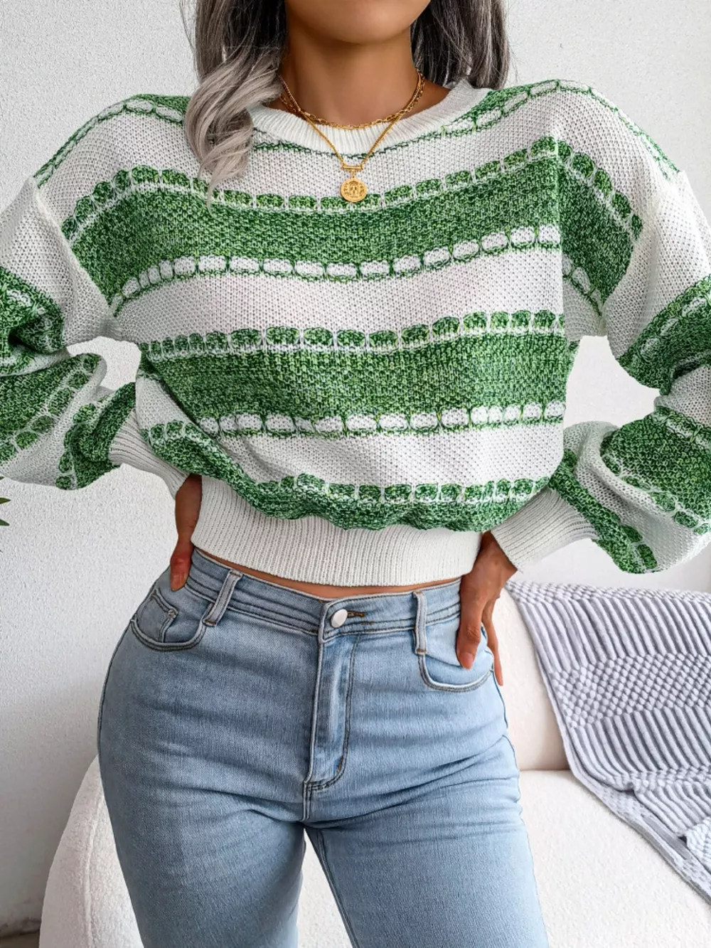 Color Block Round Neck Cropped Sweater, image 17